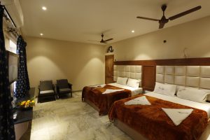 Deluxe Quadruple AC 2 (1)