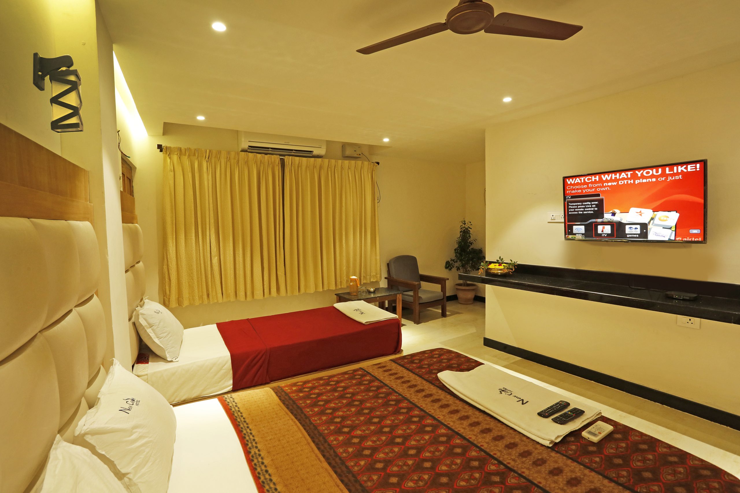 Deluxe Triple AC 1 (1)